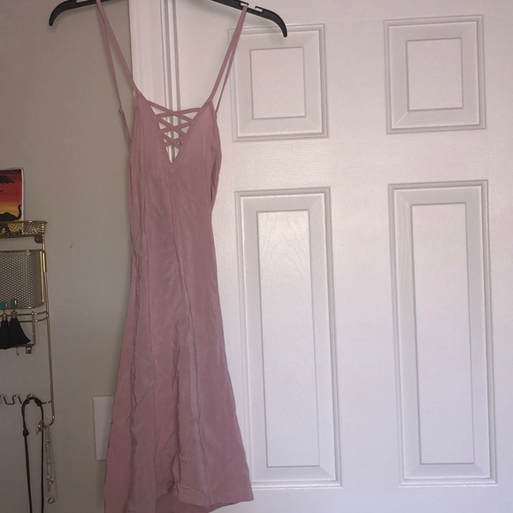 H&M Dresses & Skirts - Gorgeous dress 👗💕